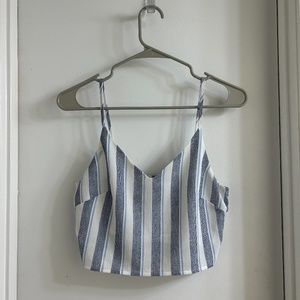 (Only worn twice) White Blue Striped V-Neck Sleeveless Cropped Tank Top. Size S